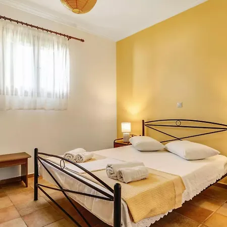 Garden House Lefkada * ליגיה